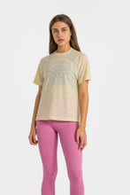 Load image into Gallery viewer, Breathable and Lightweight Short Sleeve Sports Top