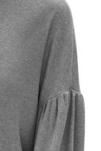 Load image into Gallery viewer, Round Neck Lantern Sleeve T-Shirt