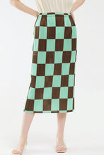 Load image into Gallery viewer, Checkerboard Accordion Pleated Midi Skirt