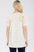 Load image into Gallery viewer, Celeste Full Size Ruffle Layered Short Sleeve Daisy Floral Top
