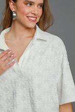 Load image into Gallery viewer, Umgee Floral Johnny Collar Half Sleeve Jacquard Top
