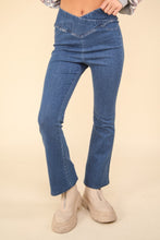Load image into Gallery viewer, VERY J Washed Denim Stretchy Crossover Waist Leggings
