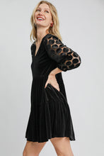 Load image into Gallery viewer, Umgee Dotted Lace Sleeve Tiered Velvet Mini Dress
