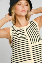 Load image into Gallery viewer, Umgee Round Neck Texture Striped Tank
