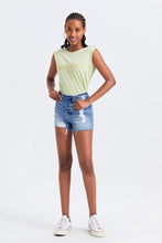 Load image into Gallery viewer, BAYEAS High Rise Bandless Denim Shorts
