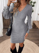 Load image into Gallery viewer, V-Neck Lantern Sleeve Dress
