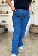 Load image into Gallery viewer, Judy Blue Full Size High Rise Straight Jeans
