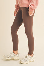 Load image into Gallery viewer, Yelete Full Size Fleece Lined High Waisted Leggings
