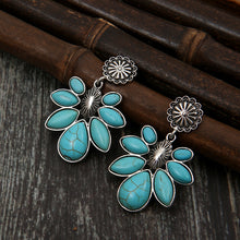 Load image into Gallery viewer, Artificial Turquoise Flower Earrings
