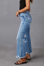 Load image into Gallery viewer, Distressed Raw Hem Jeans with Pockets
