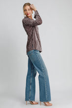 Load image into Gallery viewer, Umgee Side Slit Texture Button Up Shirt
