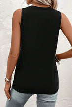 Load image into Gallery viewer, Pocketed V-Neck Wide Strap Tank
