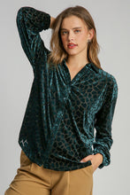 Load image into Gallery viewer, Umgee Animal Print Button Up Velvet Shirt
