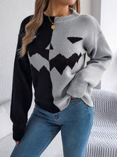 Load image into Gallery viewer, Contrast Round Neck Long Sleeve Sweater
