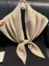 Load image into Gallery viewer, f183aec4bc554e79bc837ede97a40ca3-Max-Origin
