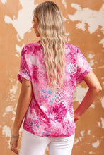 Load image into Gallery viewer, Floral Notched Neck Short Sleeve Top
