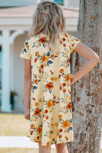 Load image into Gallery viewer, Girls Floral Round Neck Short Sleeve Dress with Pockets
