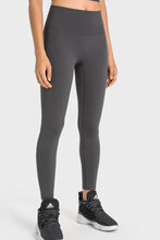 Load image into Gallery viewer, High-Rise Wide Waistband Yoga Leggings
