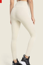 Load image into Gallery viewer, Seamless High-Rise Wide Waistband Yoga Leggings
