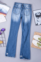 Load image into Gallery viewer, Distressed Flared Jeans with Pockets
