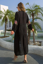 Load image into Gallery viewer, Bohemian Graphic Front Split Dress
