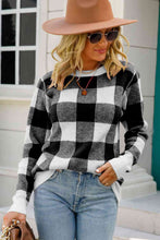 Load image into Gallery viewer, Checkered Ribbed Trim Knit Pullover
