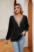 Load image into Gallery viewer, Swiss Dot Contrast V-Neck Blouse
