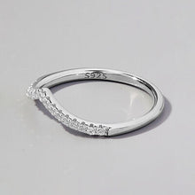 Load image into Gallery viewer, V Shape Inlaid Zircon 925 Sterling Silver Ring
