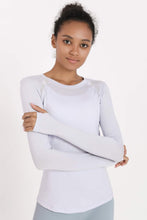 Load image into Gallery viewer, Quick-Dye Curved Hem Sports Top
