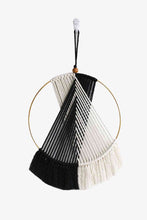 Load image into Gallery viewer, Contrast Fringe Round Macrame Wall Hanging
