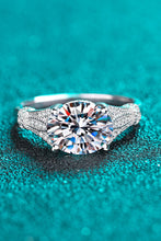 Load image into Gallery viewer, Unpredictable Day 3 Carat Moissanite Ring
