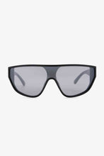 Load image into Gallery viewer, UV400 Polycarbonate Wayfarer Sunglasses
