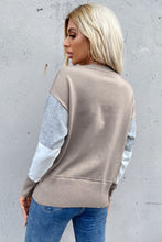 Load image into Gallery viewer, Color Block Ribbed Trim Round Neck Knit Pullover
