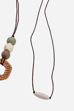 Load image into Gallery viewer, Assorted 4-Piece Silicone Bead Lanyard
