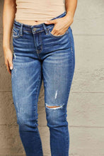 Load image into Gallery viewer, BAYEAS Mid Rise Distressed Slim Jeans
