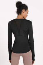 Load image into Gallery viewer, Quick-Dye Curved Hem Sports Top
