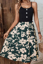 Load image into Gallery viewer, Two-Tone Decorative Button Frilled Dress
