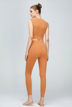 Load image into Gallery viewer, Sweat Absorbing Sleeveless Sports Bra
