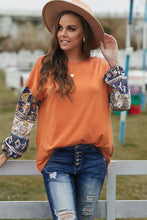 Load image into Gallery viewer, Floral Drop Shoulder Round Neck Top
