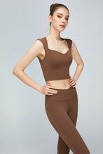 Load image into Gallery viewer, Sweat Absorbing Sleeveless Sports Bra
