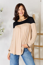 Load image into Gallery viewer, BOMBOM Contrast Long Sleeve Ruched Blouse
