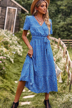 Load image into Gallery viewer, Printed Tie-Waist Short Puff Sleeve Surplice Dress
