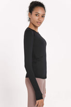 Load image into Gallery viewer, Quick-Dye Curved Hem Sports Top
