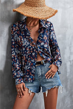 Load image into Gallery viewer, Printed Button Down Long Sleeve Shirt
