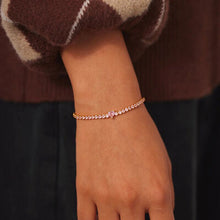 Load image into Gallery viewer, Heart Shape Inlaid Zircon 18K Gold-Plated Bracelet
