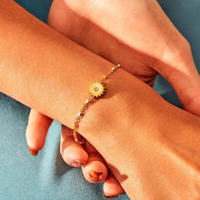 Load image into Gallery viewer, Sunflower Shape 18K Gold-Plated Bead Bracelet
