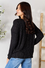 Load image into Gallery viewer, BOMBOM Textured Exposed Seam Buttoned Blouse
