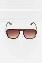 Load image into Gallery viewer, Tortoiseshell Square Polycarbonate Frame Sunglasses
