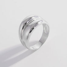 Load image into Gallery viewer, 925 Sterling Silver Bulging Ring
