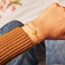 Load image into Gallery viewer, Sunflower Shape 18K Gold-Plated Bead Bracelet
